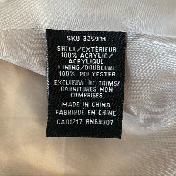 Le Chateau Faux Fur Grey Vest - Picture 8 of 12